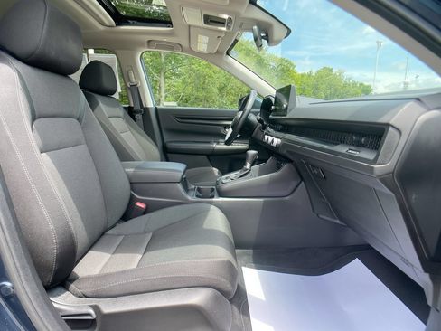 Used 2024 Honda CR-V EX image 27