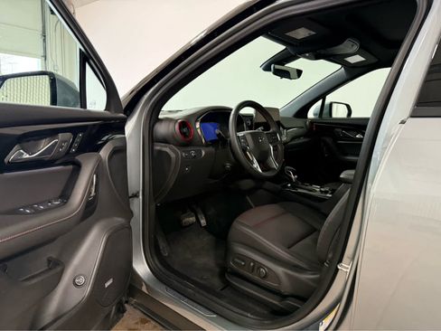 Certified 2025 Chevrolet Blazer RS w/ Driver Confidence II Package image 13