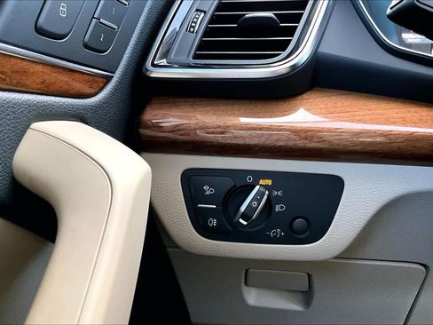 Used 2022 Audi Q5 2.0T Premium Plus image 35