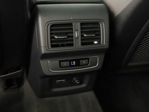 Certified 2025 Audi Q5 e Premium Plus w/ Premium Plus Package image 22