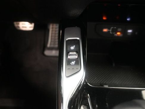 Used 2025 Kia Sorento SX FWD image 14