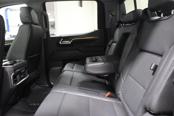 Used 2024 GMC Sierra 1500 Denali w/ Denali Reserve Package AWD/4WD image 25
