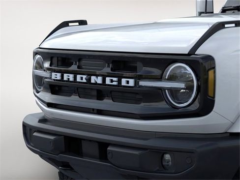 New 2025 Ford Bronco Outer Banks image 19