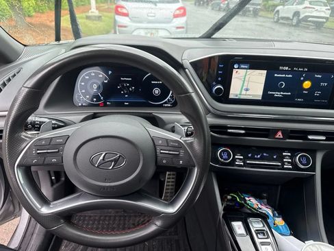 Used 2021 Hyundai Sonata SEL Plus w/ Tech Package FWD image 17