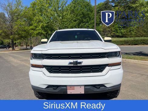 Used 2018 Chevrolet Silverado 1500 Custom w/ Custom Convenience Package image 4