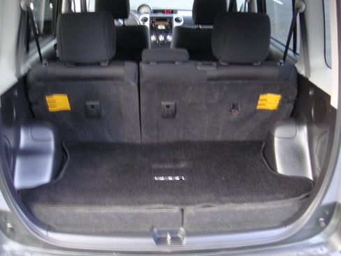 Used 2005 Scion xB Base 4dr Wagon image 13