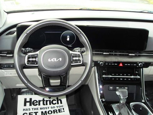 Used 2024 Kia Carnival SX image 27