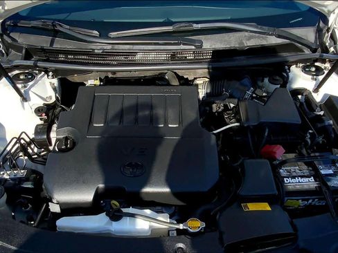 Used 2014 Toyota Avalon Limited image 30