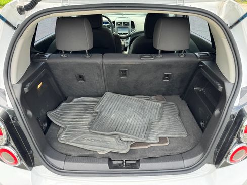 Used 2015 Chevrolet Sonic LT w/ Fun and Sun Package FWD image 20