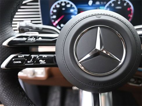 New 2026 Mercedes-Benz GLS 450 4MATIC image 15