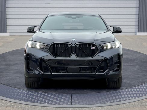 New 2026 BMW X6 M60i w/ Executive Package image 2
