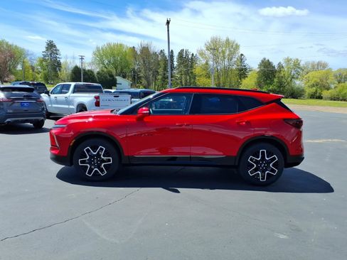 Used 2023 Chevrolet Blazer RS w/ Enhanced Convenience Package AWD/4WD image 2
