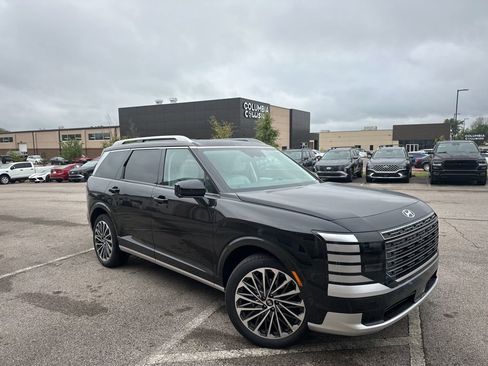 New 2026 Hyundai Palisade Calligraphy FWD image 1