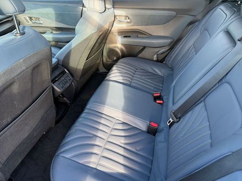 Used 2023 Nissan Ariya image 13