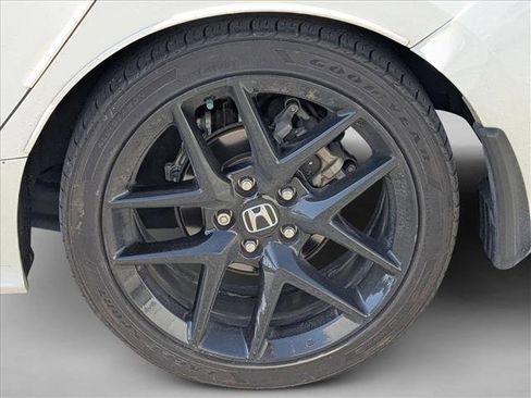 Used 2023 Honda Civic Sport image 5