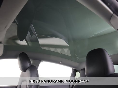 Used 2021 Tesla Model Y Long Range image 5