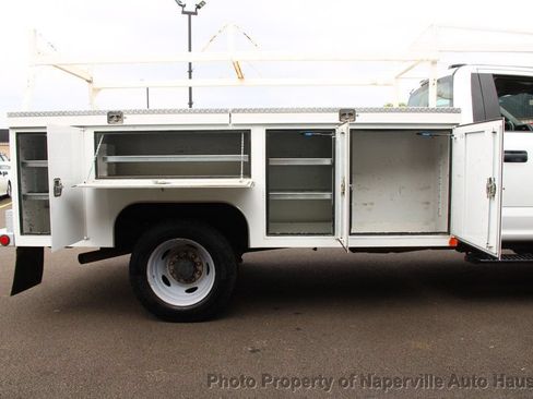 Used 2022 Ford F550 2WD Regular Cab Super Duty image 10