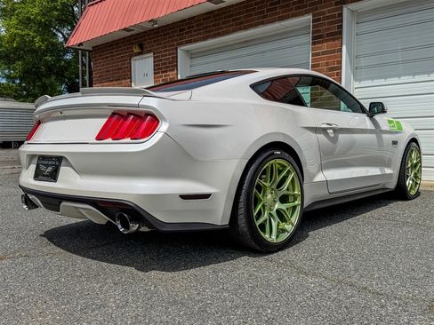 Used 2017 Ford Mustang GT Premium w/ GT Performance Package image 34