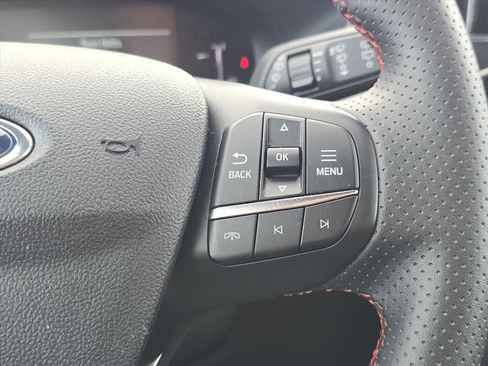 Used 2025 Ford Escape ST-Line image 18