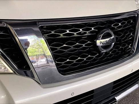 Used 2017 Nissan Armada Platinum w/ Captain Seat Package image 29