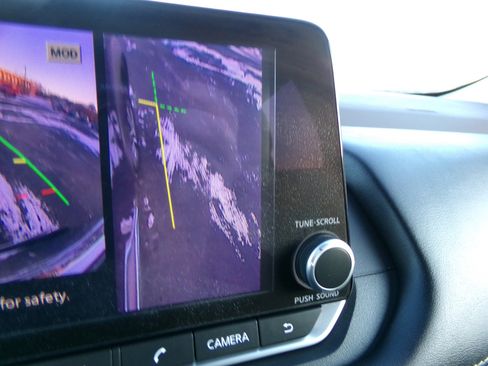 Used 2023 Nissan Rogue SL image 28