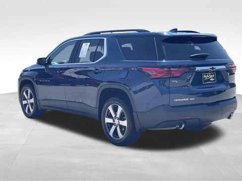 Used 2023 Chevrolet Traverse LT w/ LT Premium Package AWD/4WD image 5