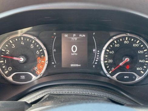Used 2017 Jeep Renegade Sport w/ Power & Air Group AWD/4WD image 12