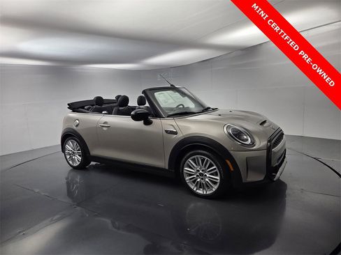Used 2022 MINI Cooper S image 2