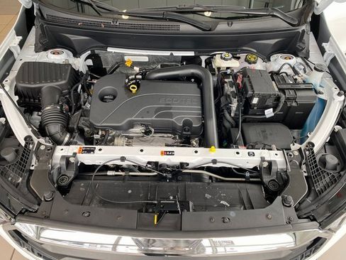 Certified 2023 GMC Terrain SLE w/ Driver Convenience Package image 25