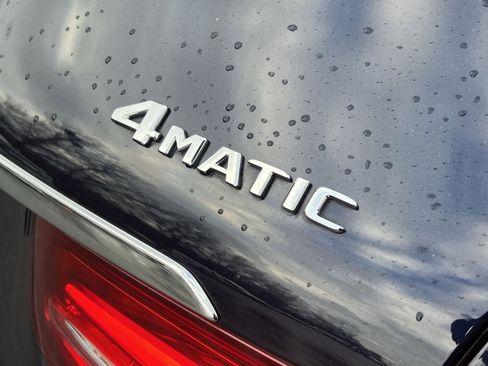 Used 2019 Mercedes-Benz GLC 300 4MATIC image 28