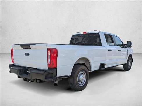 Used 2025 Ford F250 XL image 5