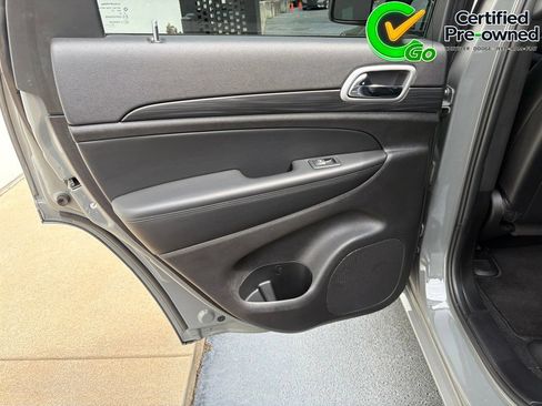 Certified 2021 Jeep Grand Cherokee Laredo X AWD/4WD image 35