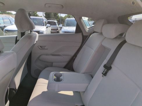 Used 2025 Hyundai Kona SEL FWD image 24