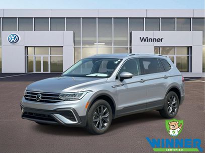 Used 2022 Volkswagen Tiguan SE