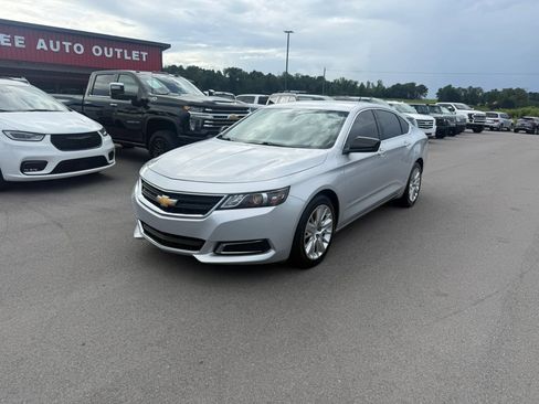 Used 2019 Chevrolet Impala LS FWD image 2