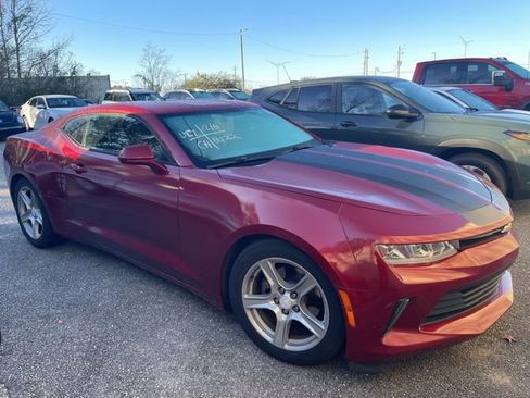 Used 2018 Chevrolet Camaro LT image 7