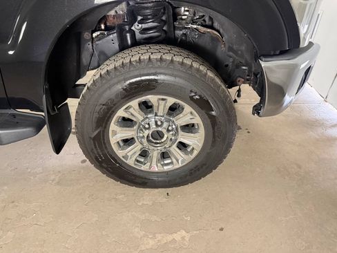 Used 2015 Ford F250 XLT w/ Snow Plow Prep Package AWD/4WD image 30