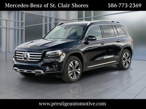 Used 2026 Mercedes-Benz GLB 250 4MATIC image 1