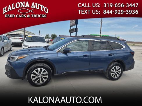 Used 2022 Subaru Outback Premium AWD/4WD image 1