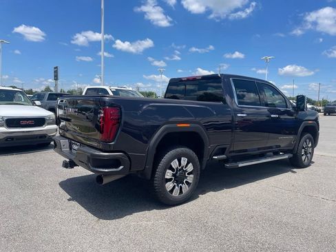 Used 2025 GMC Sierra 2500 Denali w/ Technology Package AWD/4WD image 7