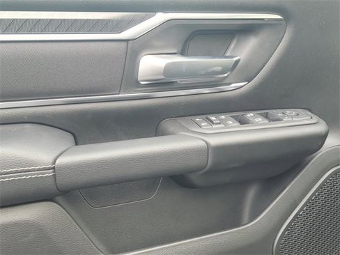 New 2026 RAM 1500 4x4 Crew Cab image 13