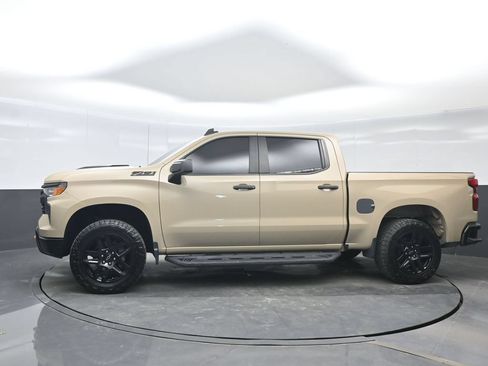 Used 2022 Chevrolet Silverado 1500 Custom Trail Boss w/ LPO, Dark Essentials Package AWD/4WD image 3