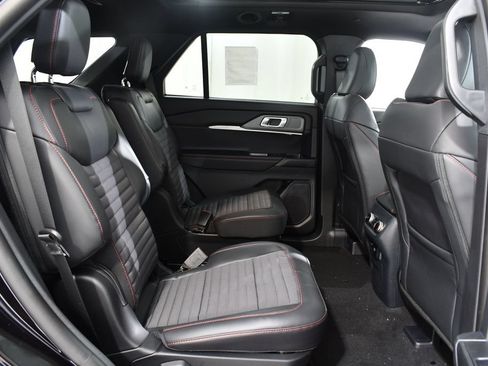 New 2026 Ford Explorer ST-Line w/ ST-Line Street Pack AWD/4WD image 19
