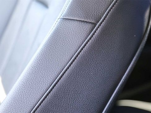 Used 2019 Audi A4 2.0T Premium image 24