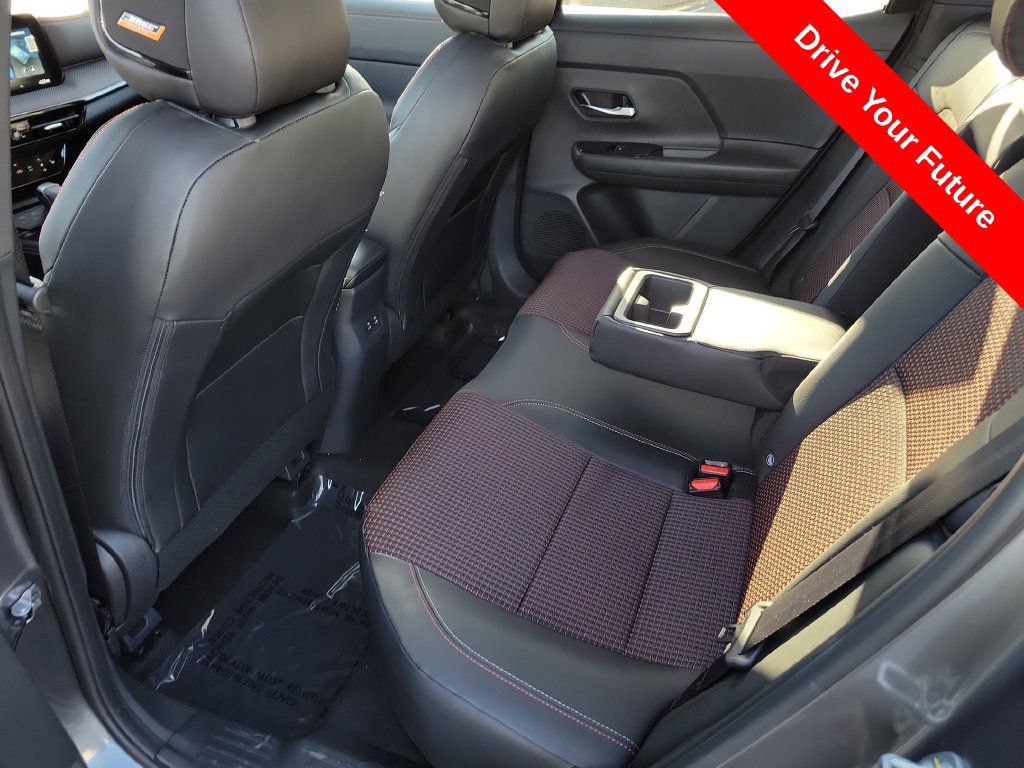Used 2026 Nissan Kicks SR w/ SR Premium Package FWD image 25