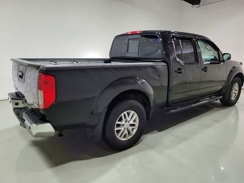 Used 2019 Nissan Frontier SV image 21