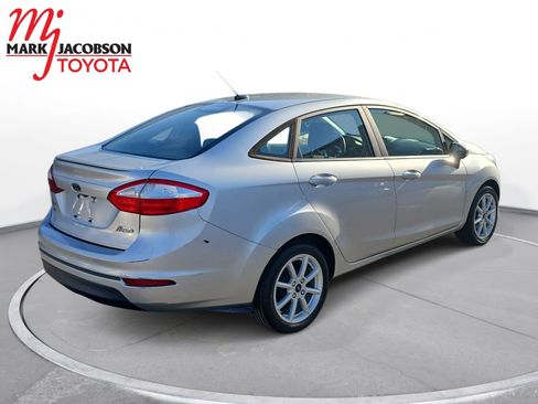 Used 2019 Ford Fiesta SE w/ Equipment Group 201A image 7