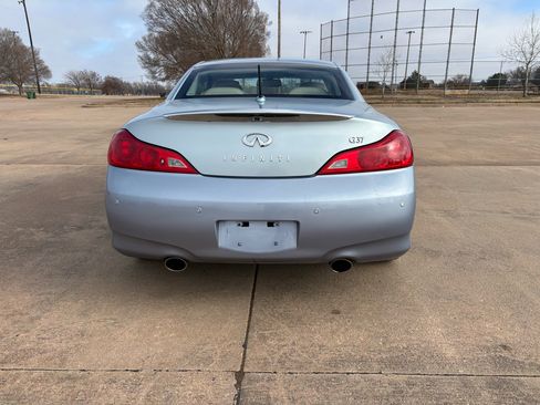 Used 2011 INFINITI G37 2dr Base w/ Premium Pkg image 28