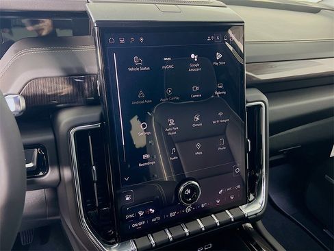 New 2026 GMC Yukon Elevation image 13