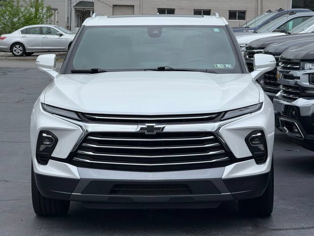 Used 2023 Chevrolet Blazer Premier w/ Enhanced Convenience Package AWD/4WD image 2